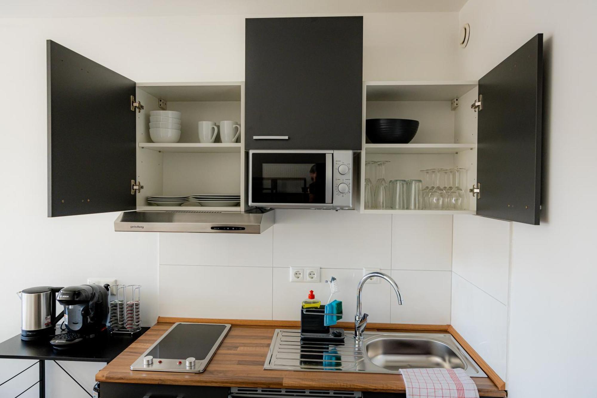 Apartment *c4s* City Queensize Bett 2 Personen 4k Smart Tv Netflix Wifi Küche Dusche Wc Smart Check In Parkplatz