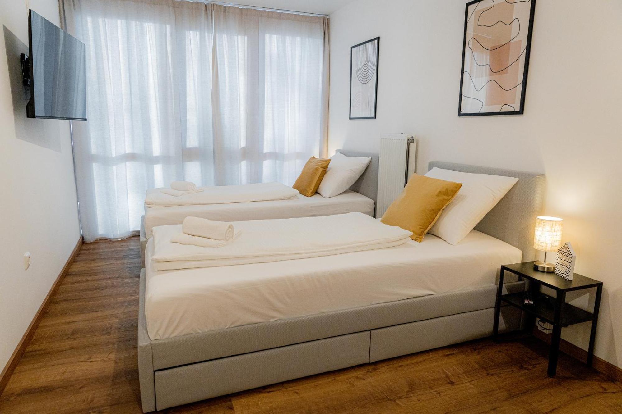 Apartment Come4stay - Holzheim I Modern I Wlan I Kueche I Parkplatz I Smarttv Mit Netflix Passau