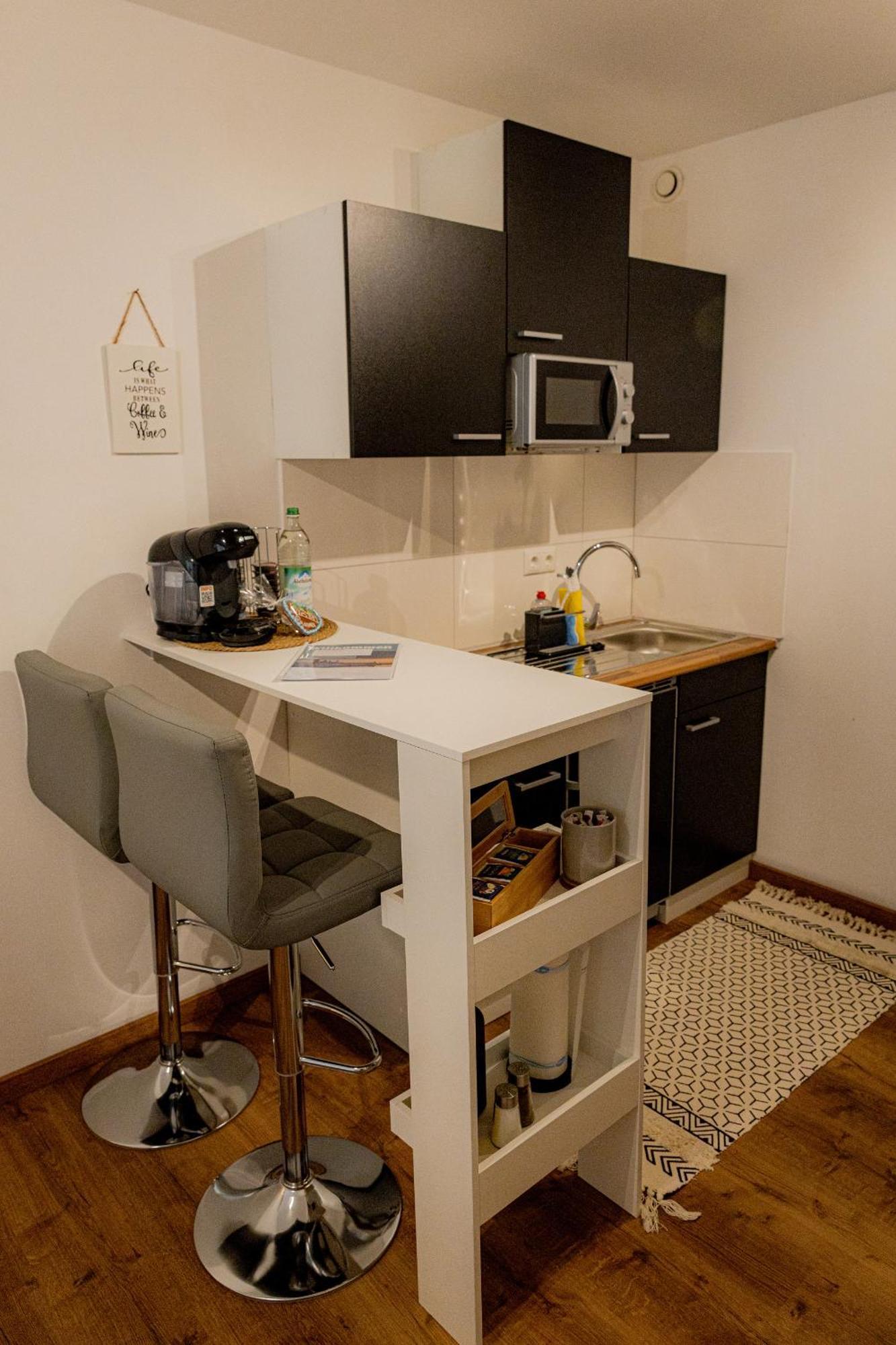Come4stay - Holzheim I Modern I Wlan I Kueche I Parkplatz I Smarttv Mit Netflix Passau